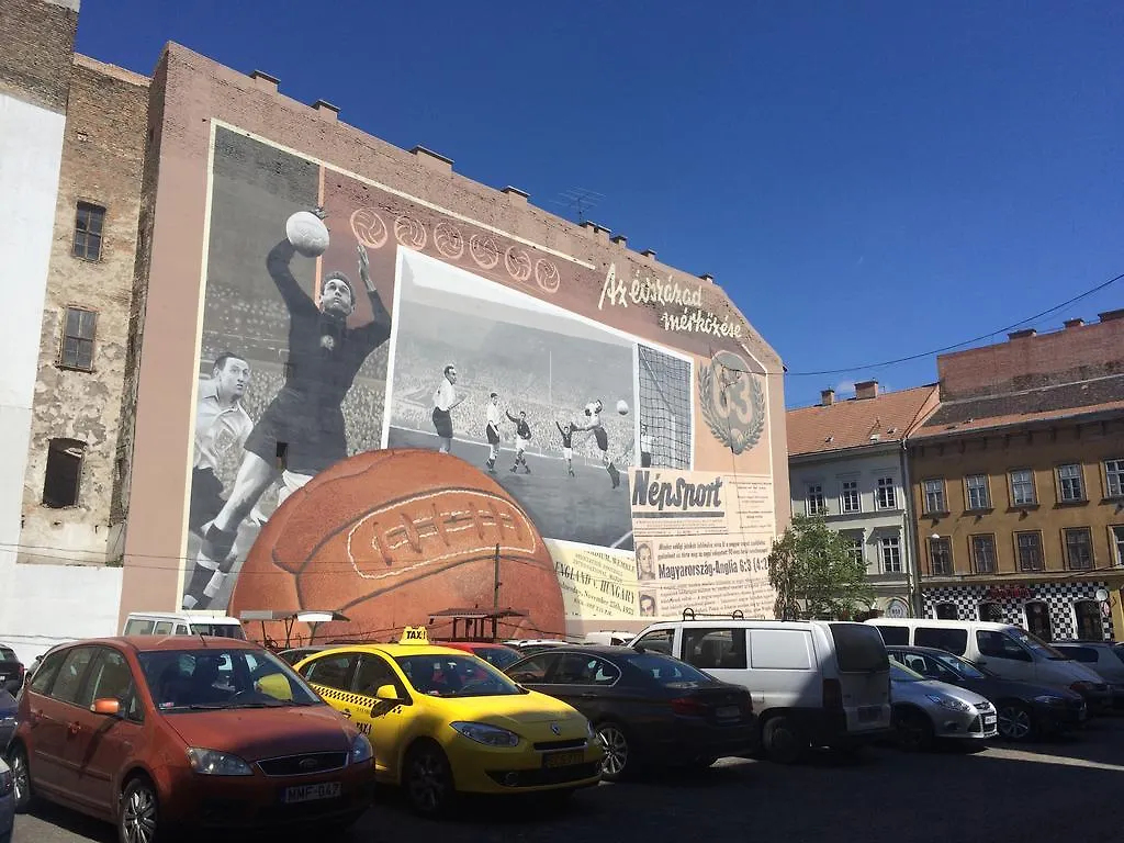 Rumbart Apartman Budapeste 0*,  Hungria